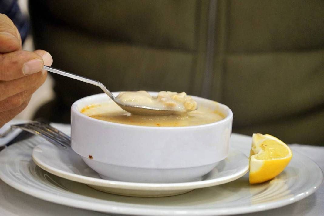 Bu çorbaya herkes burun kıvırıyor fakat meğer doğal antibiyotikmiş! Soğuk havalarda bağışıklığı güçlendiriyor 14